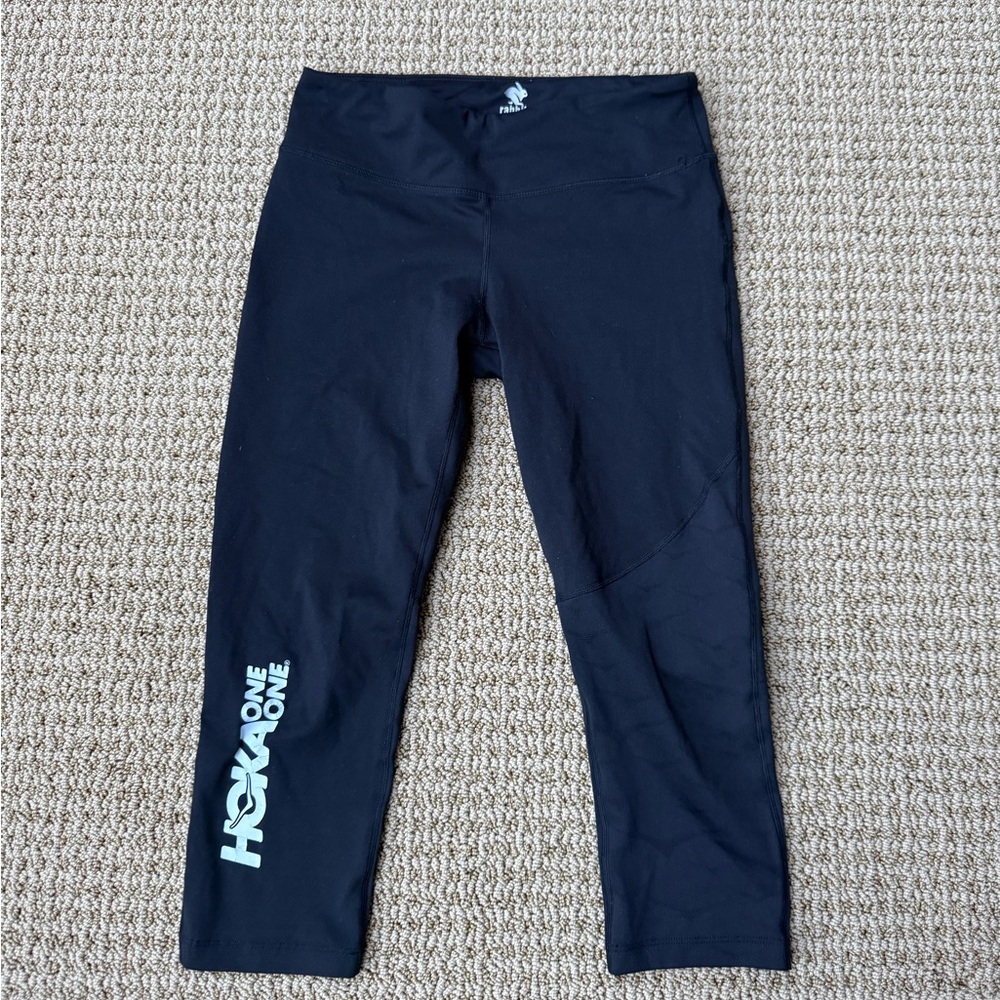 Hoka x rabbit Women's Cropped Black Leggings